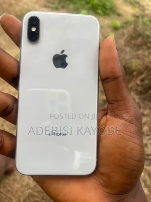 Apple iPhone X 64 GB White
