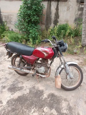 Bajaj Boxer 2022 Red