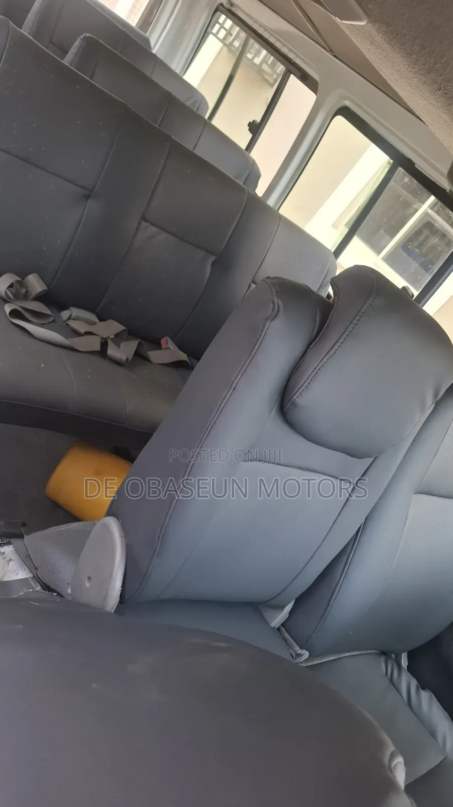 Toyota HiAce 2010 White