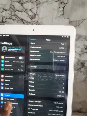 Apple iPad 5 (2022) 32 GB White