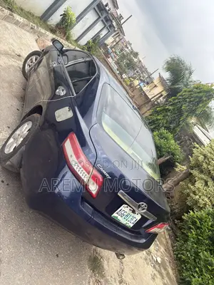 Toyota Camry 2010 Blue