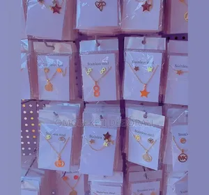 Ladies Necklace
