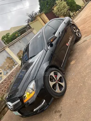 Mercedes-Benz C350 2010 Black