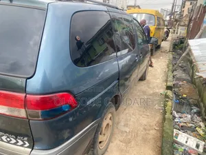 Toyota Sienna 2002 Gray