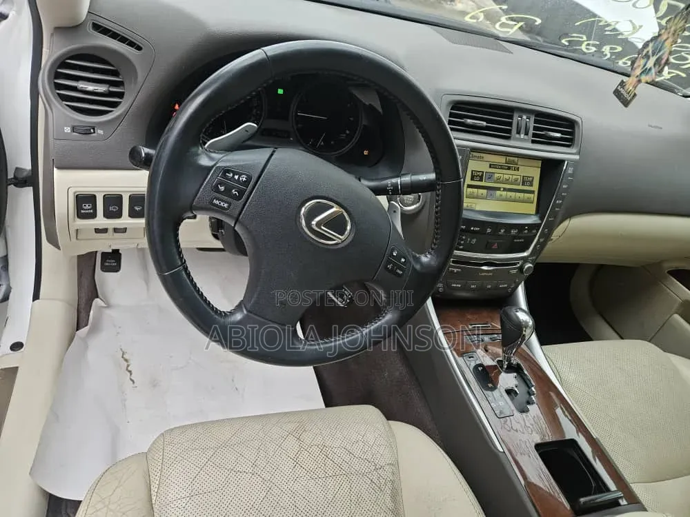 Lexus IS 2010 White