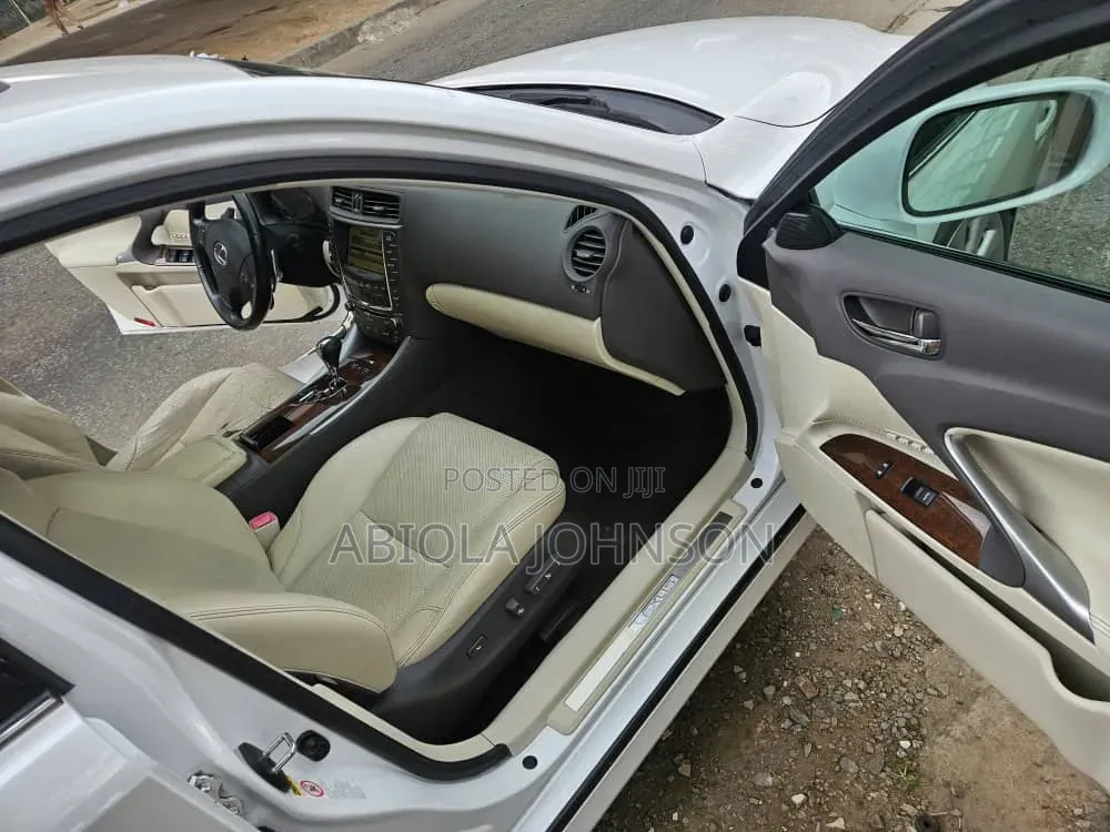 Lexus IS 2010 White