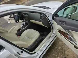 Lexus IS 2010 White
