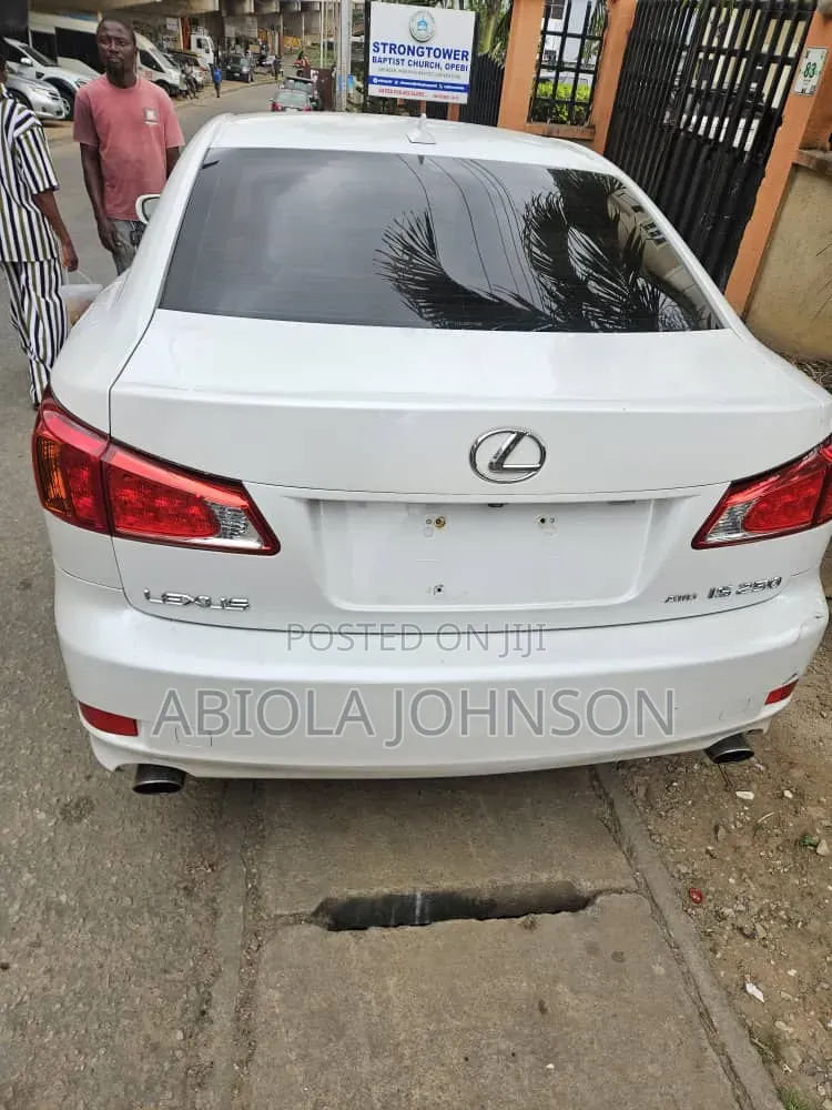 Lexus IS 2010 White