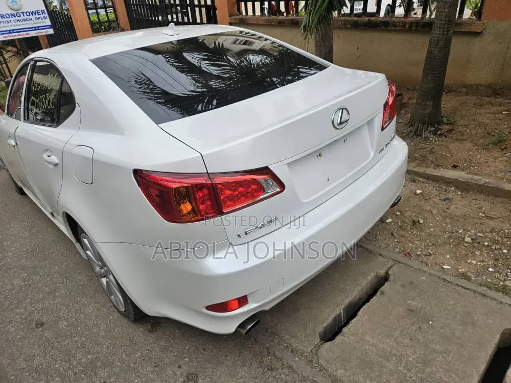 Lexus IS 2010 White