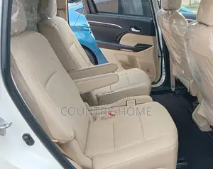 Toyota Highlander Limited 4x4 V6 (3.5L 6cyl 8A) 2018 White
