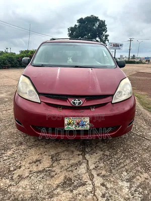 Toyota Sienna 2005 Red
