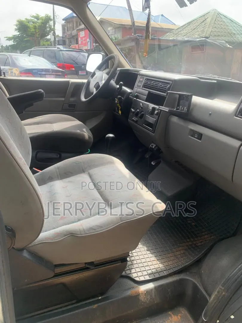 Volkswagen Multivan 2004 White