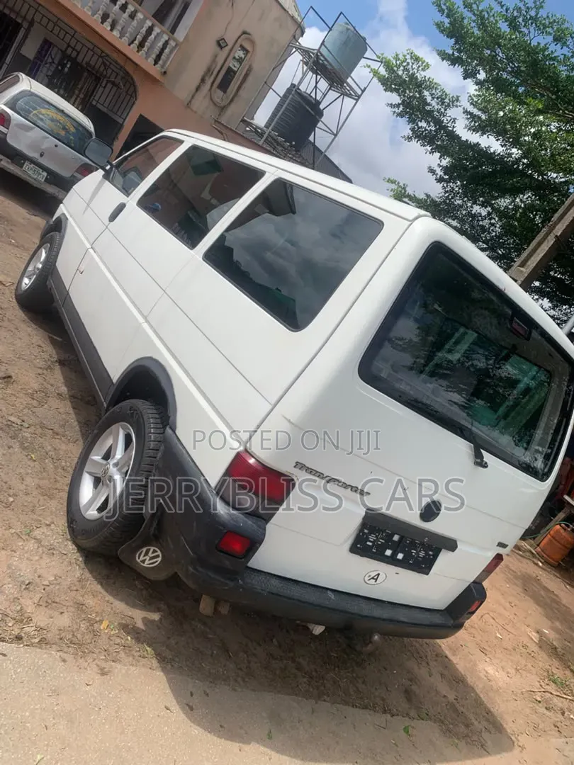 Volkswagen Multivan 2004 White