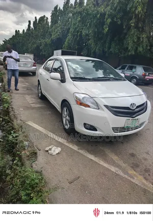 Toyota Yaris 2008 White