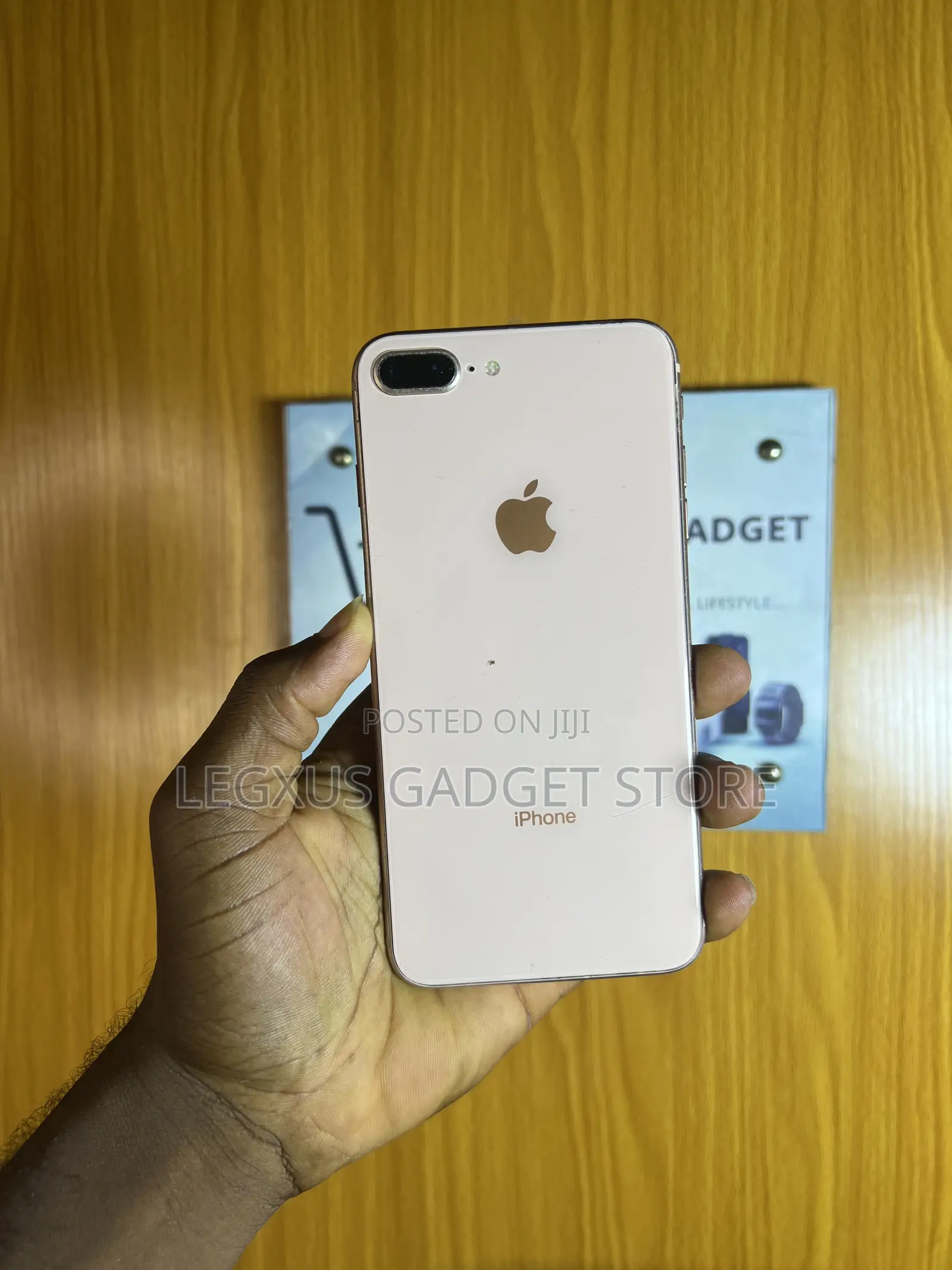Apple iPhone 8 Plus 64 GB White
