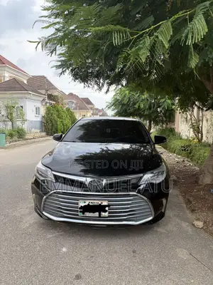 Toyota Avalon XLE 4dr Sedan (3.5L 6cyl 6A) 2014 Black