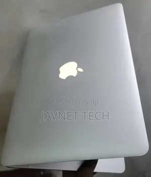 Laptop Apple MacBook Pro 2015 8GB Intel Core i5 SSD 128GB