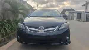 Toyota Corolla 2013 Black