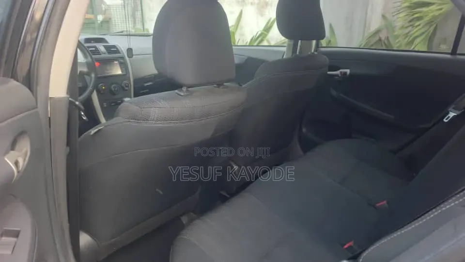 Toyota Corolla 2013 Black