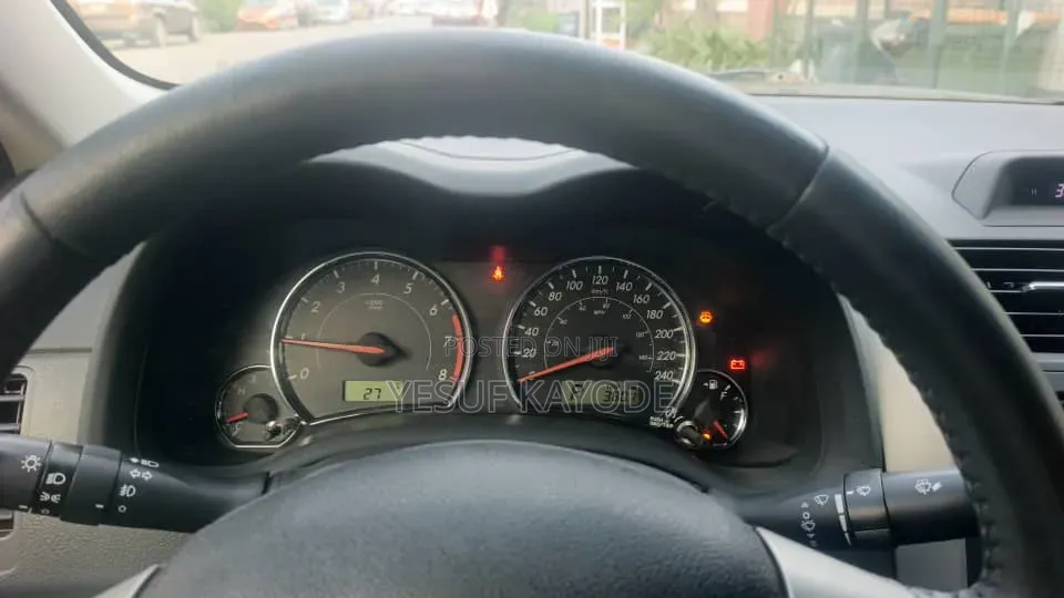 Toyota Corolla 2013 Black
