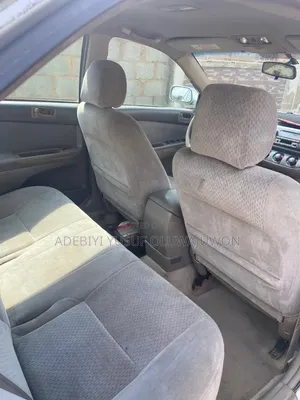 Toyota Camry 2004 Silver