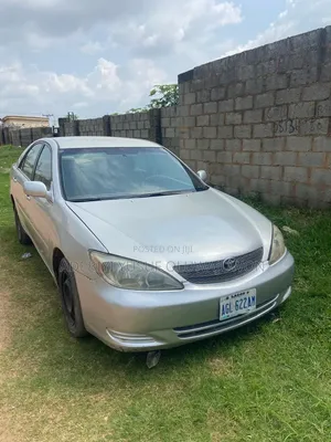 Toyota Camry 2004 Silver