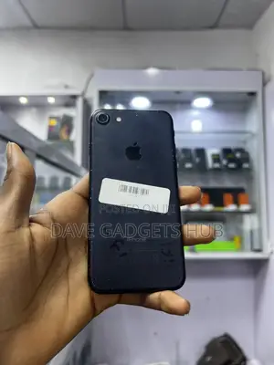 Apple iPhone 7 32 GB Black