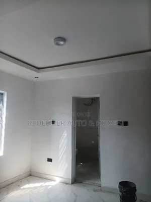 1bdrm Room & Parlour in Akabueze Street for rent