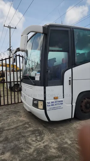 Mercedes-Benz Tourismo 2010 White