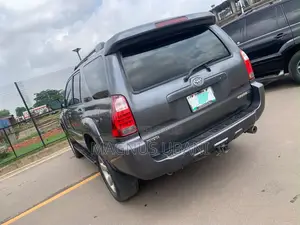 Toyota 4-Runner Limited 4x4 V6 2006 Gray