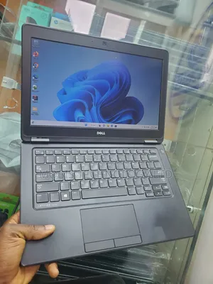 Laptop Dell Latitude 12 E5250 8GB Intel Core i7 SSD 256GB