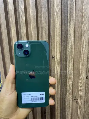 Apple iPhone 13 128 GB Green