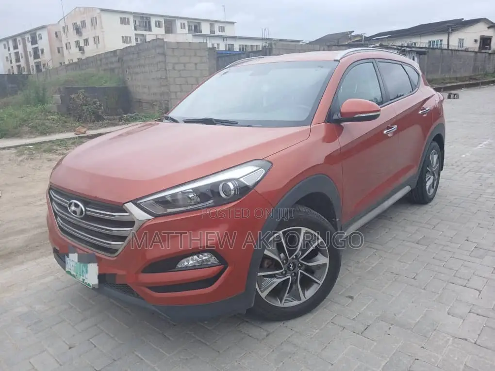 Hyundai Tucson 2017 Orange