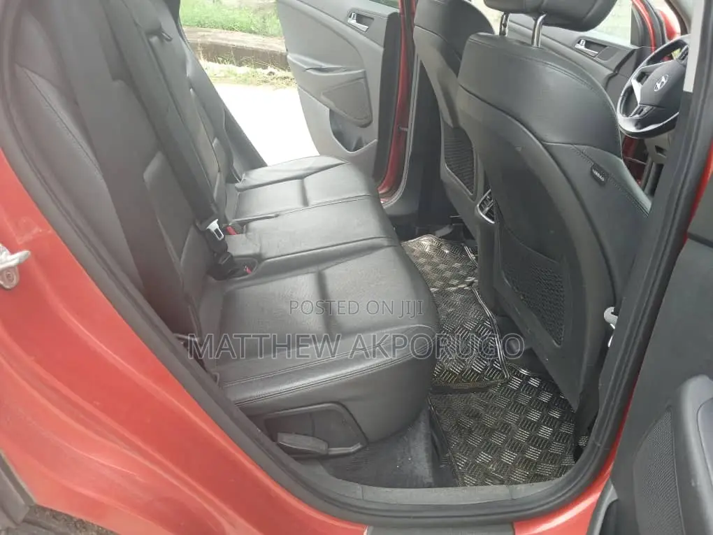Hyundai Tucson 2017 Orange