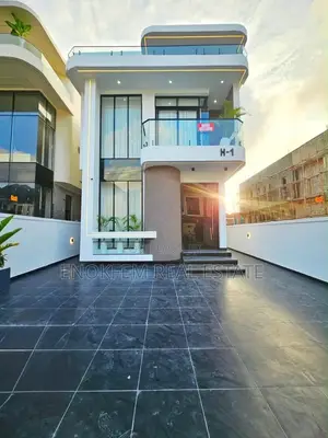 5bdrm Duplex in Lagos State for sale