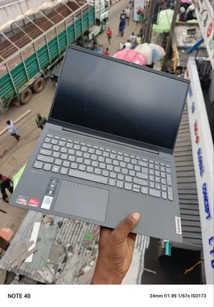 Laptop Lenovo IdeaPad 520 8GB AMD Ryzen 5 SSD 256GB