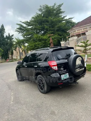 Toyota RAV4 2010 Black