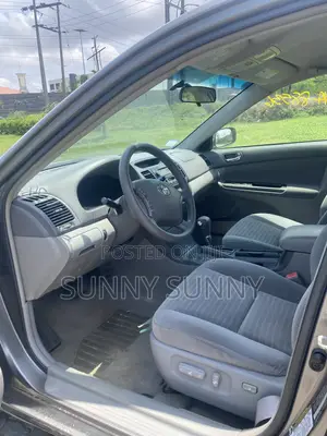 Toyota Camry 2005 Gray