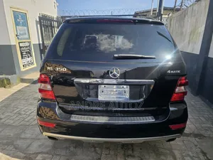 Mercedes-Benz M Class 2011 Black