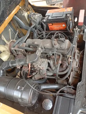 2.5tons Caterpillar Gas Forklift