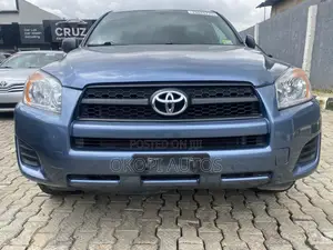 Toyota RAV4 2013 Blue