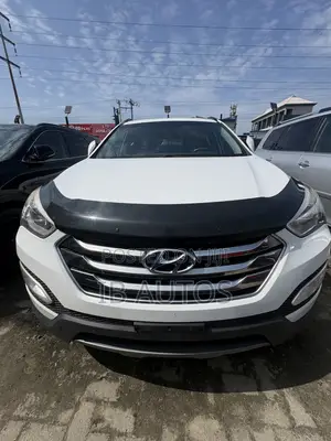 Hyundai Santa Fe SE AWD 2016 White