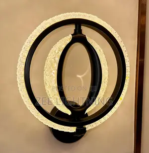 Shining Gold Wall Bracket With Top Notch Quality