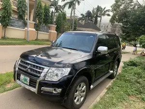 Mitsubishi Pajero 2018 Black