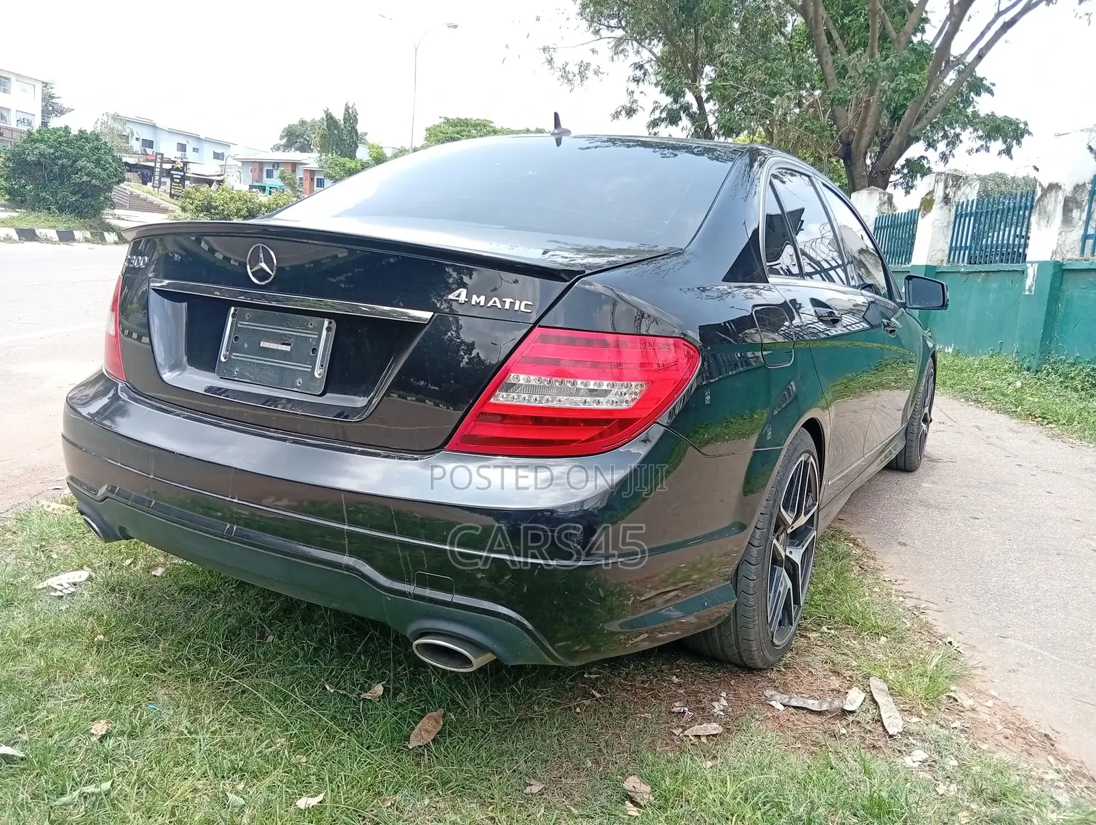 Mercedes-Benz C300 2013 Black