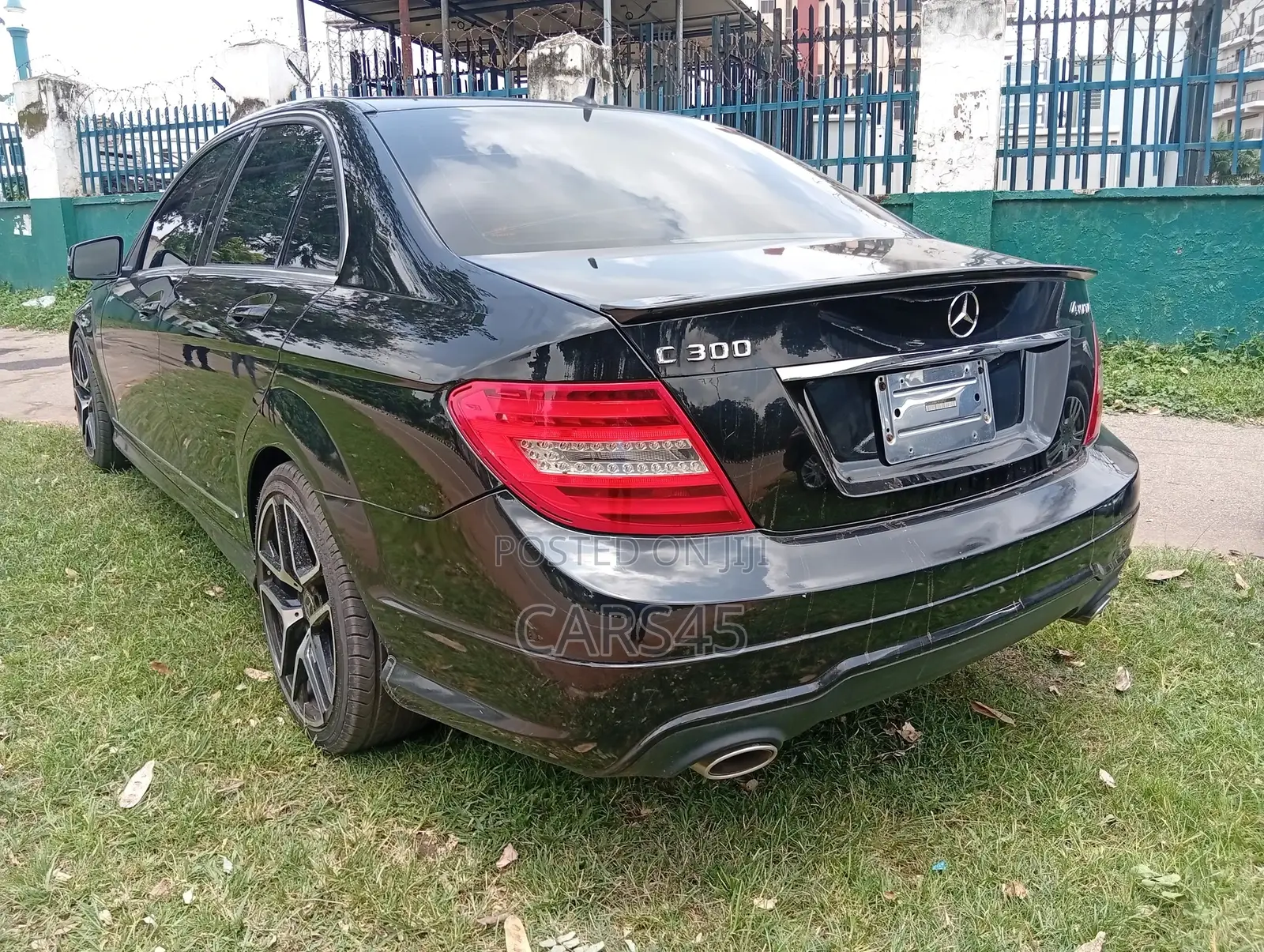 Mercedes-Benz C300 2013 Black