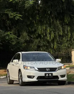 Honda Accord EX-L V-6 4dr Sedan (3.5L 6cyl 6A) 2015 White