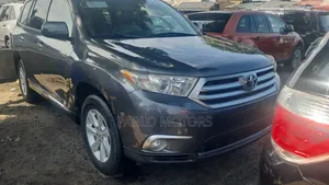 Toyota Highlander 2012 Gray