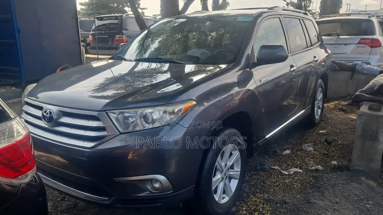 Toyota Highlander 2012 Gray