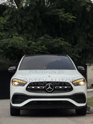 Mercedes-Benz GLA 250 2023 White